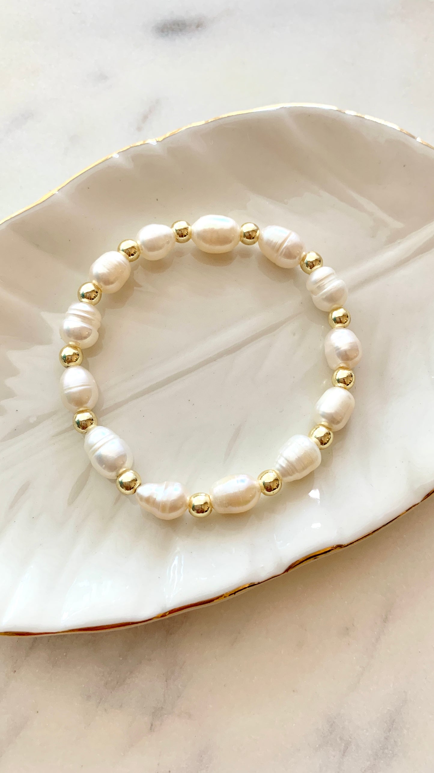 Pearl and Gold Beaded Stretch Bracelet